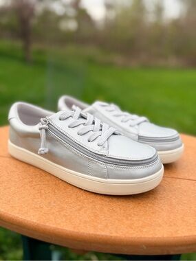 Women’s Billy Zip & Lace-Up Casual Sneakers in Silver Metallic